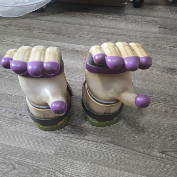 set of 2 Disney Parks Buzz Lightyear Gauntlet 2022 Disneyland Toy Story - Picture 6 of 6